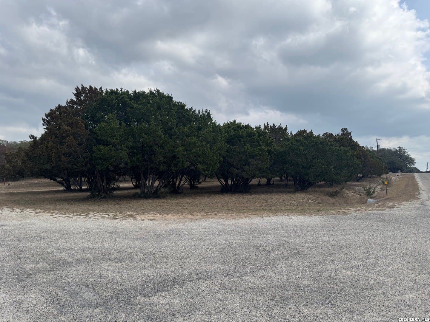 0.94 acres in Bandera County gallery image 2