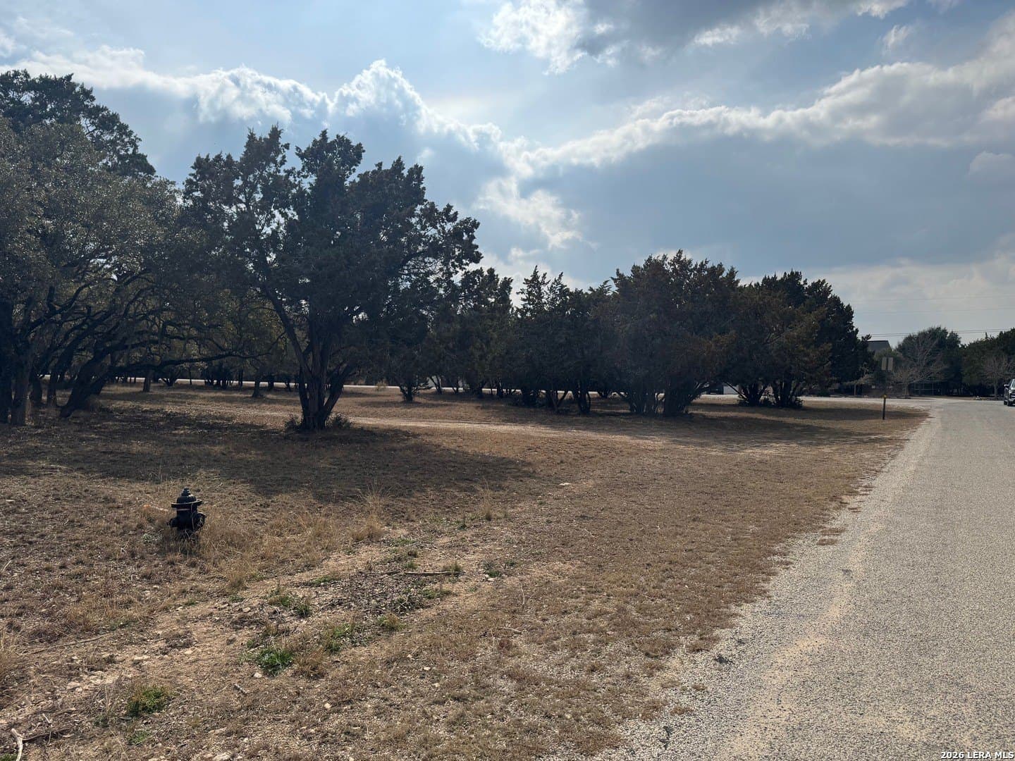 0.94 acres in Bandera County - photo 9