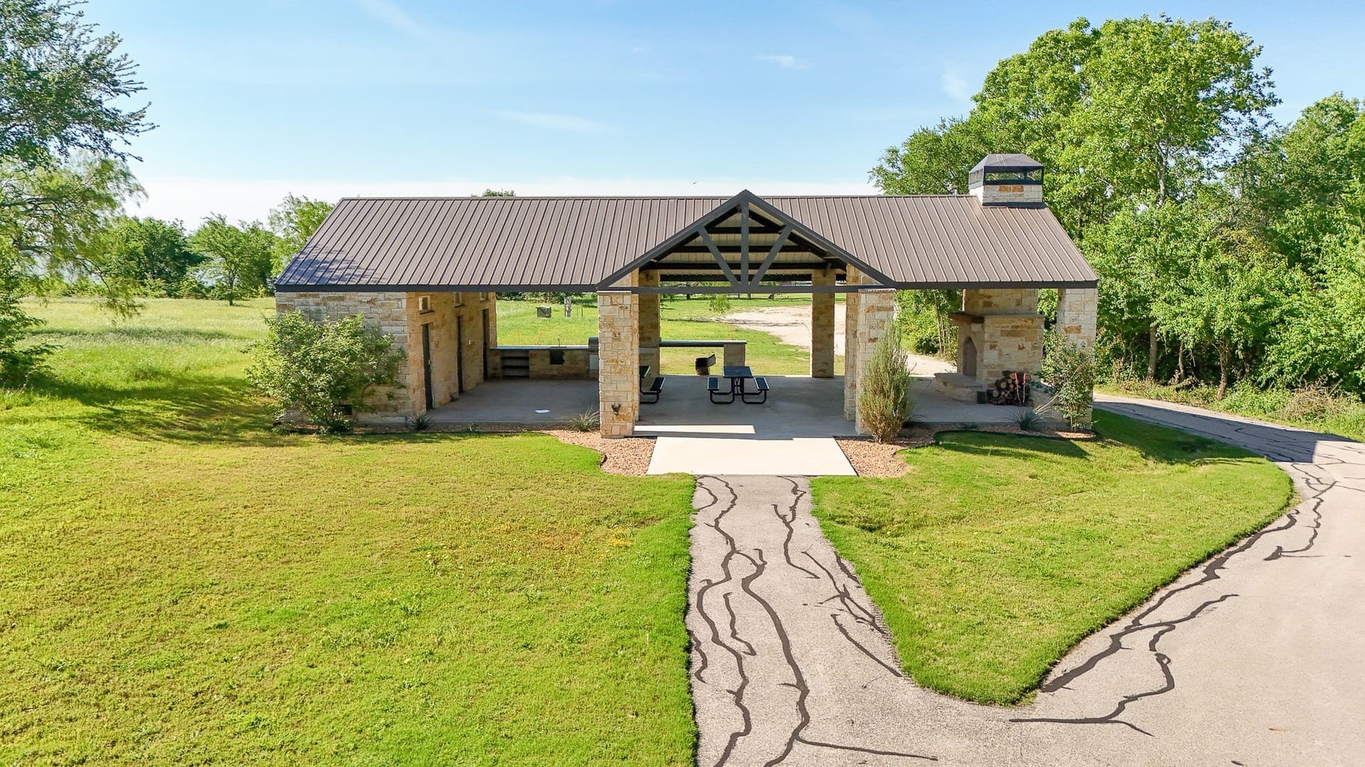 1.5 acres in Navarro County - photo 10