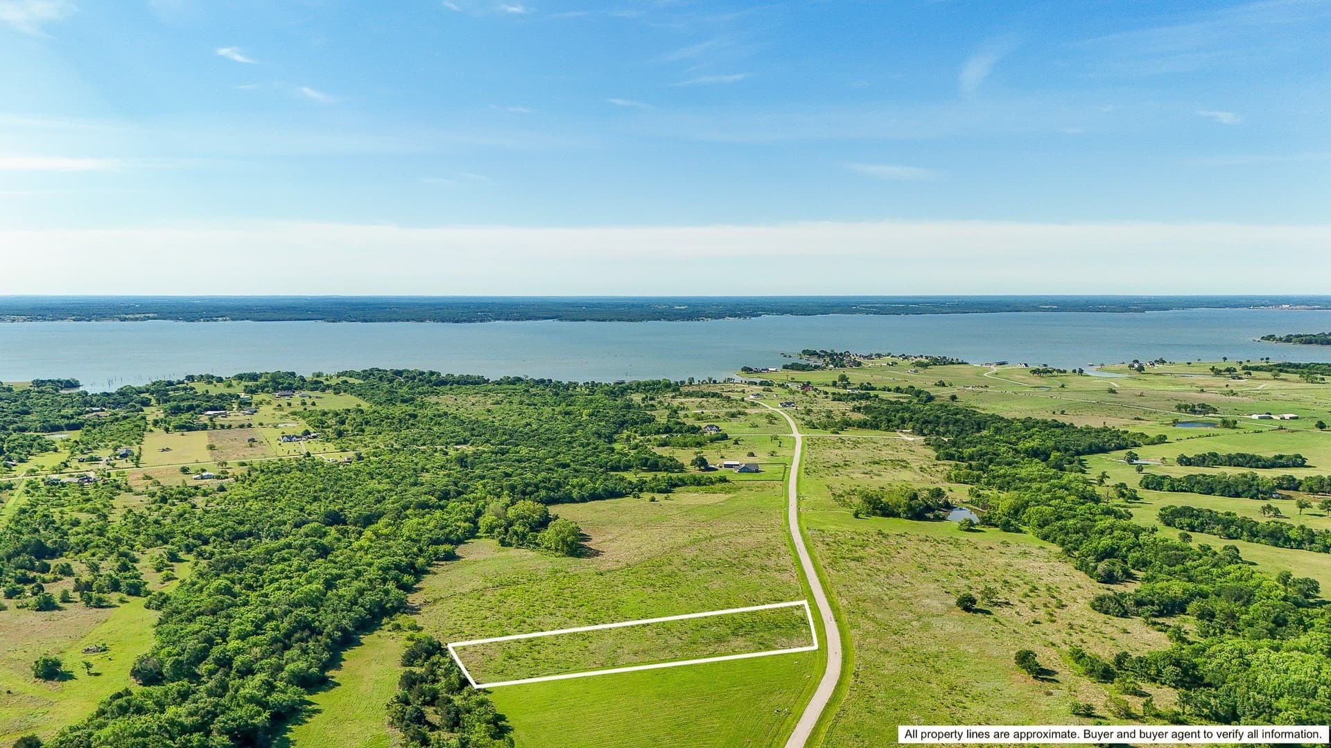 1.5 acres in Navarro County gallery image 3