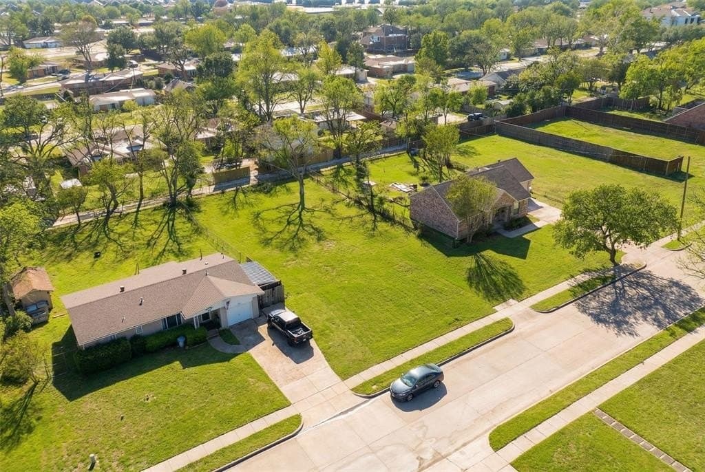 0.25 acres in Dallas County gallery image 4