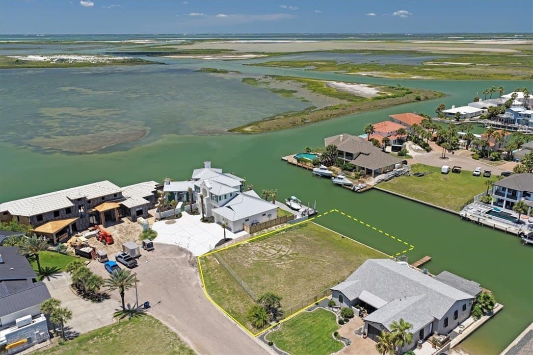0.28 acres in Nueces County