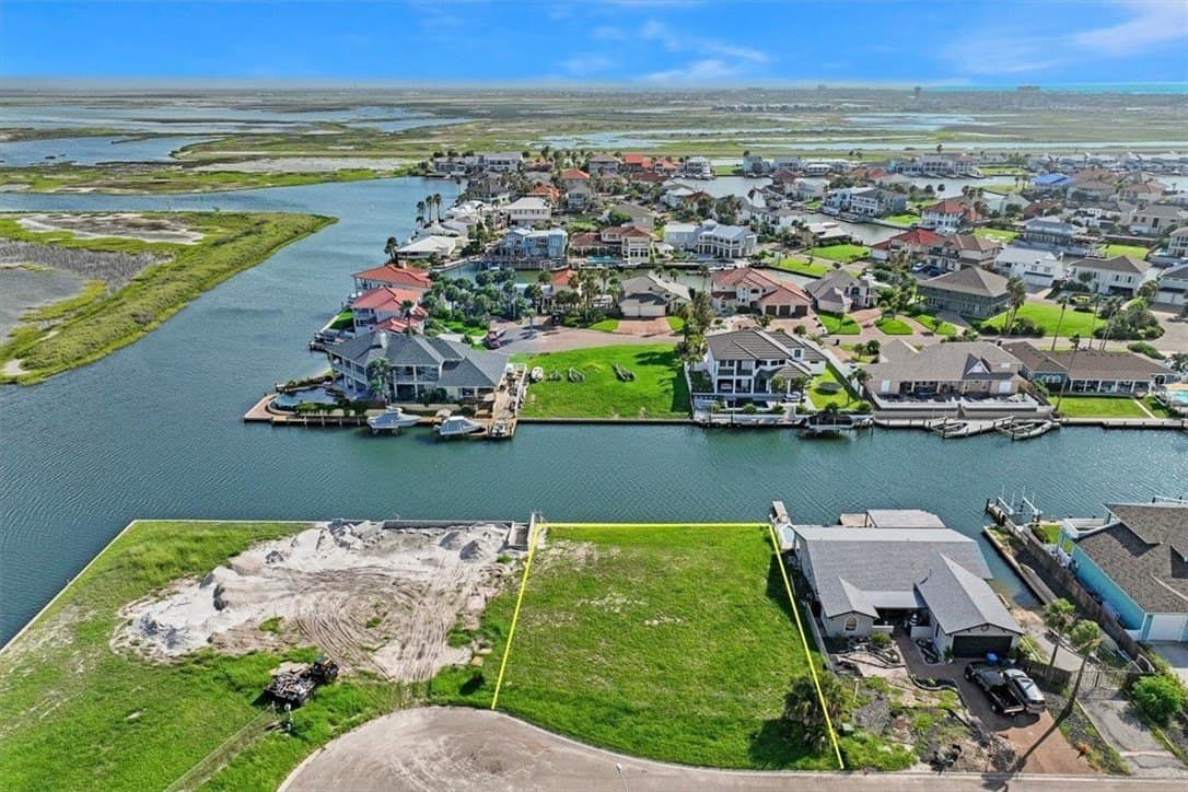 0.28 acres in Nueces County