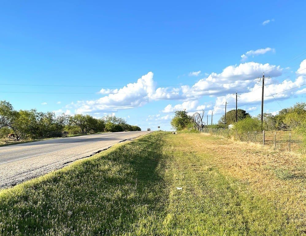 166 acres in Gonzales County - photo 18