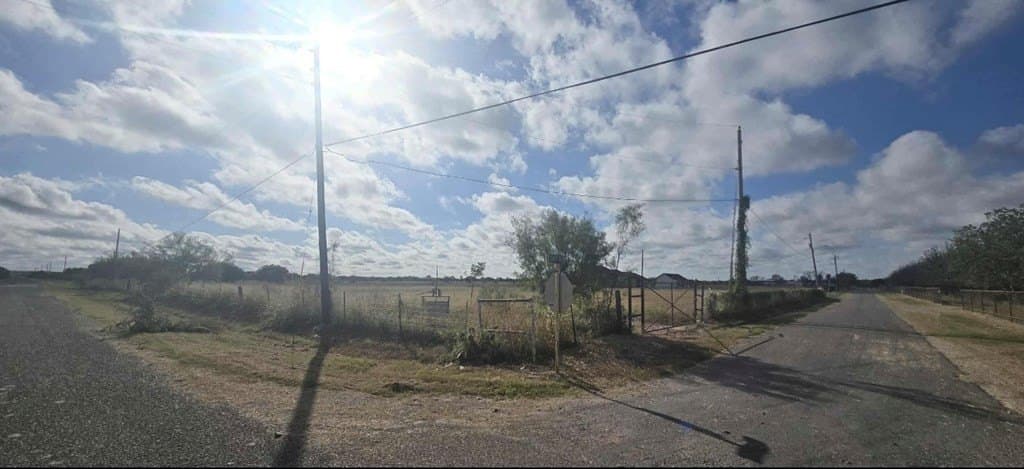 5.1 acres in Maverick County featured view