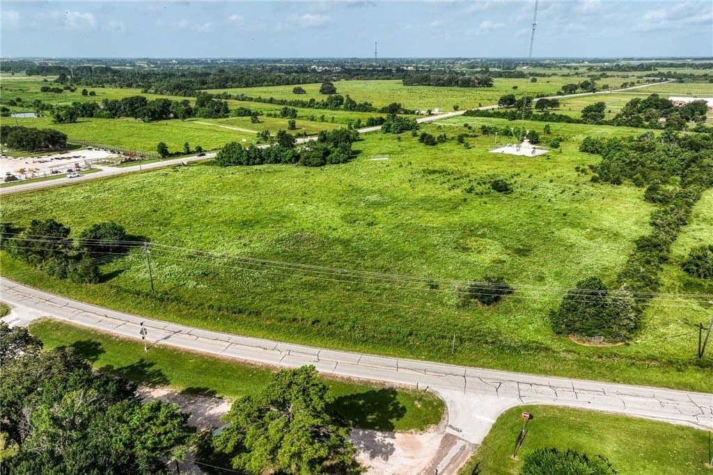 1.4 acres in Waller County - photo 3