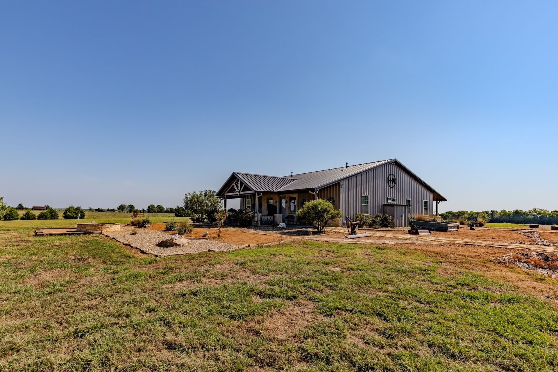 102.28 acres in Hunt County - photo 9