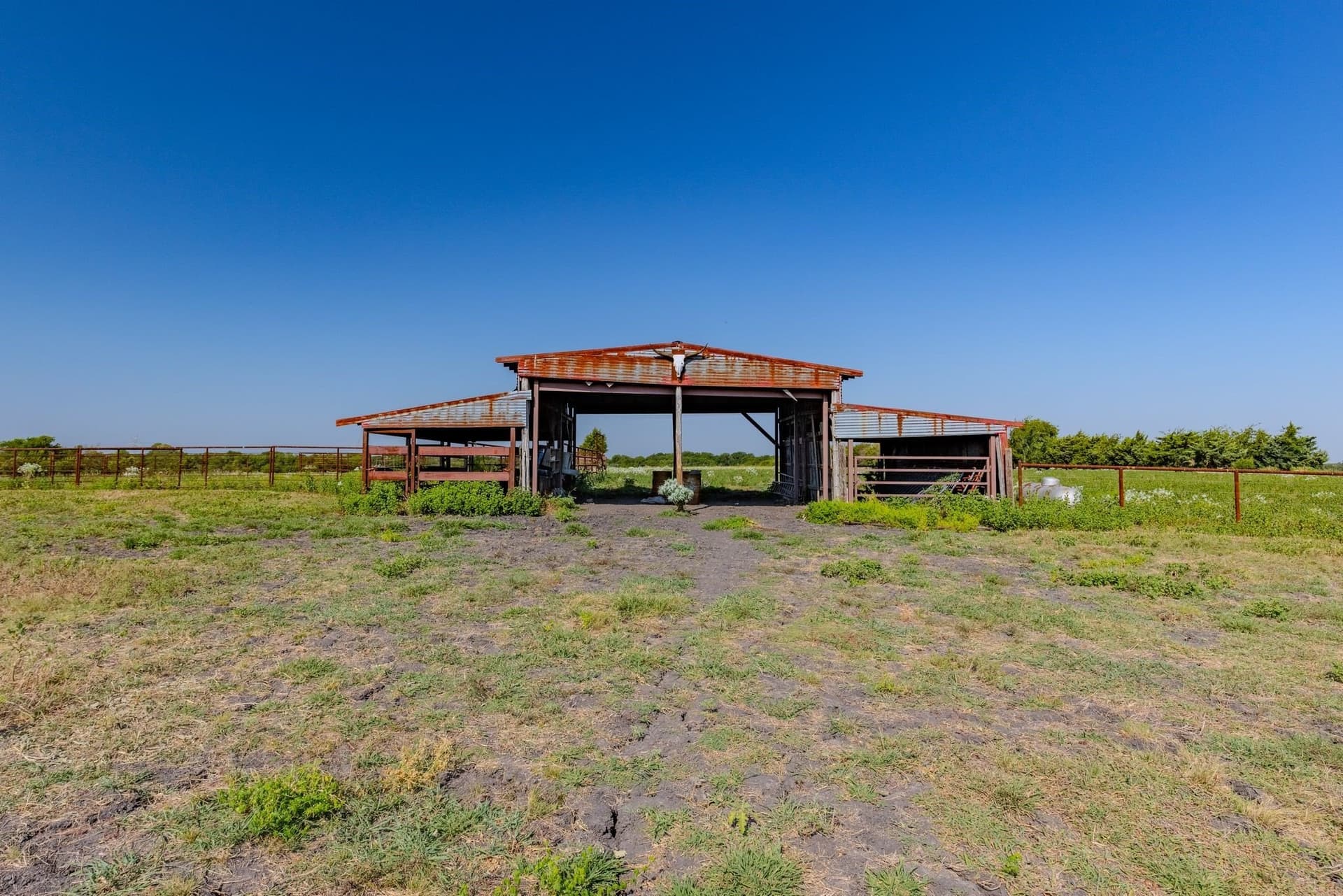 102.28 acres in Hunt County - photo 33
