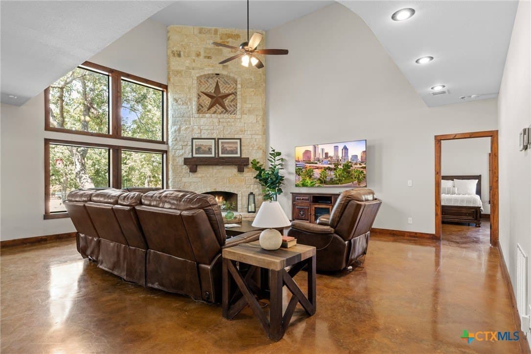 21.56 acres in Williamson County - photo 8