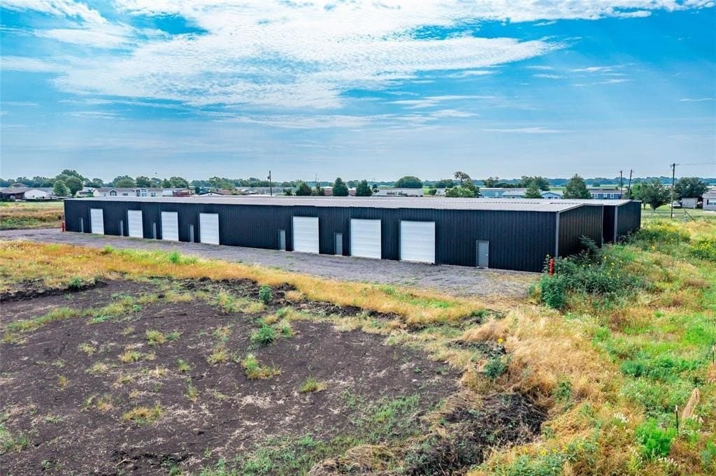 14.61 acres in Ellis County