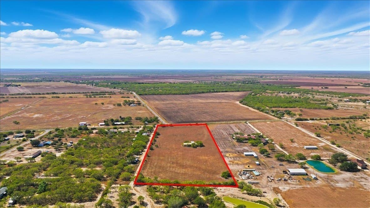 8.74 acres in Nueces County gallery image 2