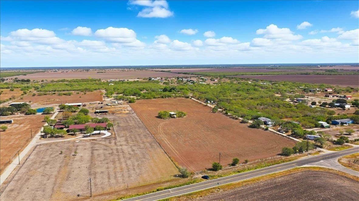 8.74 acres in Nueces County