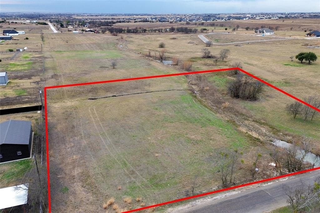 3.93 acres in Johnson County
