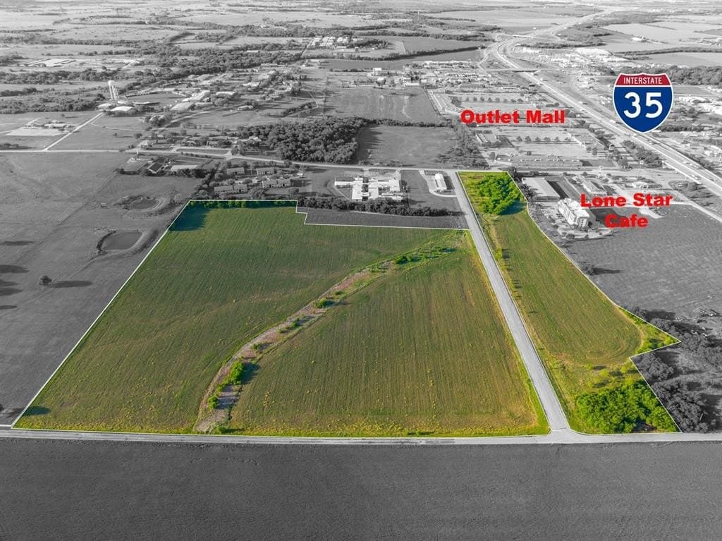 29.67 acres in Hill County gallery image 4