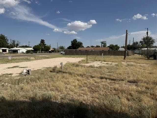 0.4 acres in Winkler County - photo 4