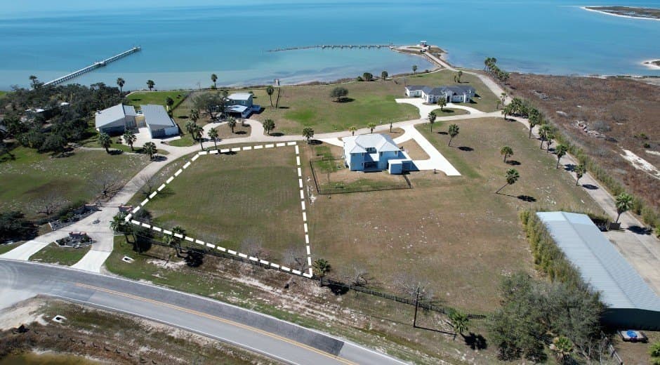 0.79 acres in Aransas County gallery image 3