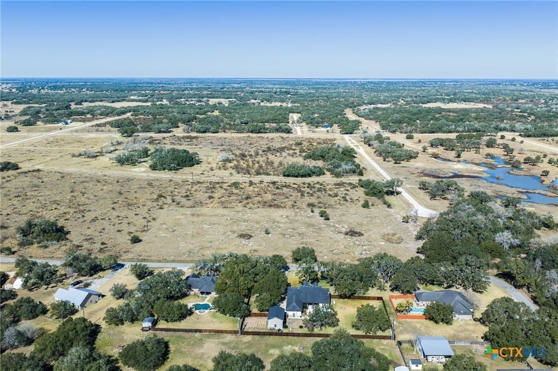 5.51 acres in Victoria County