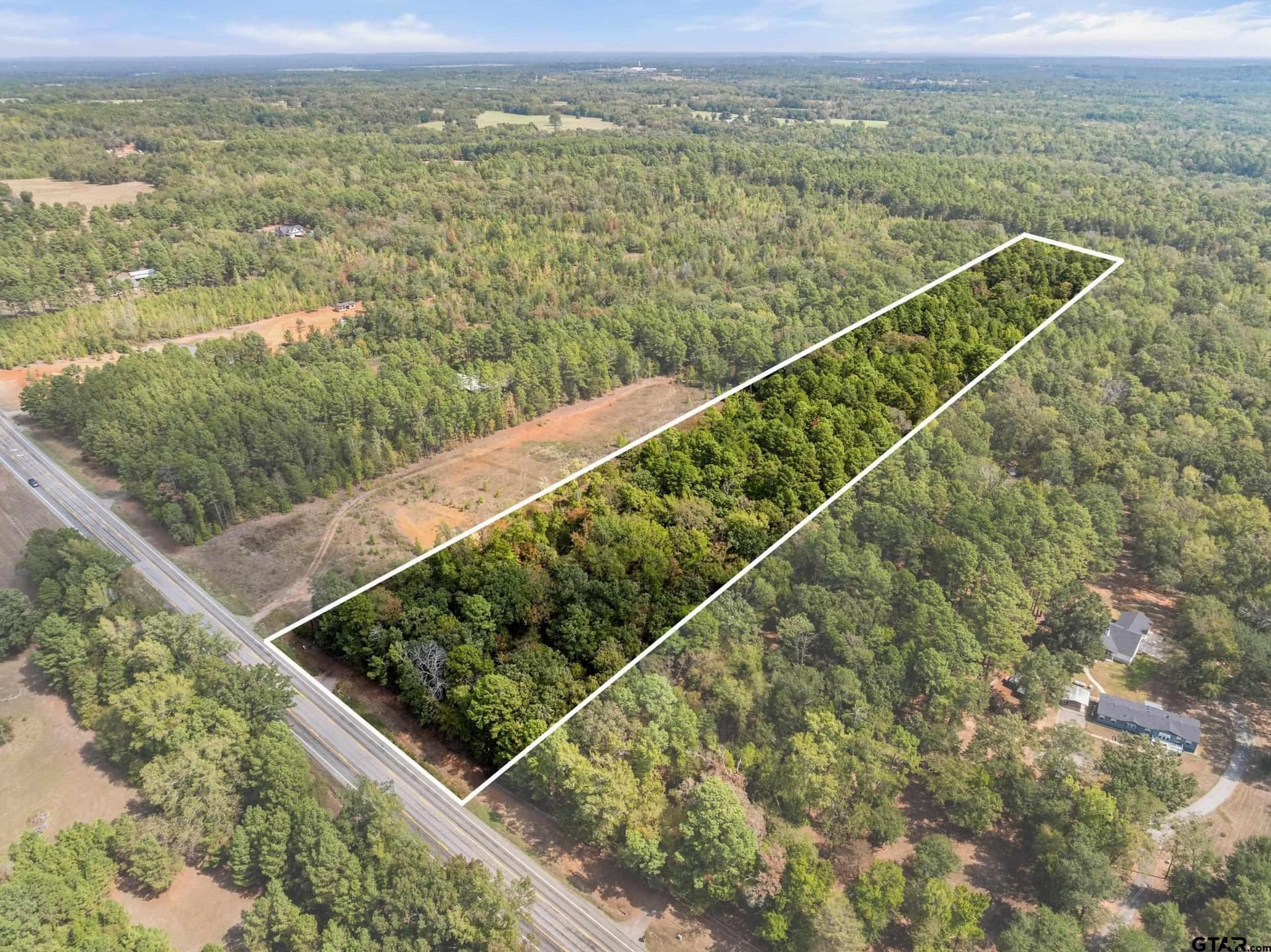 10 acres in Smith County - photo 2