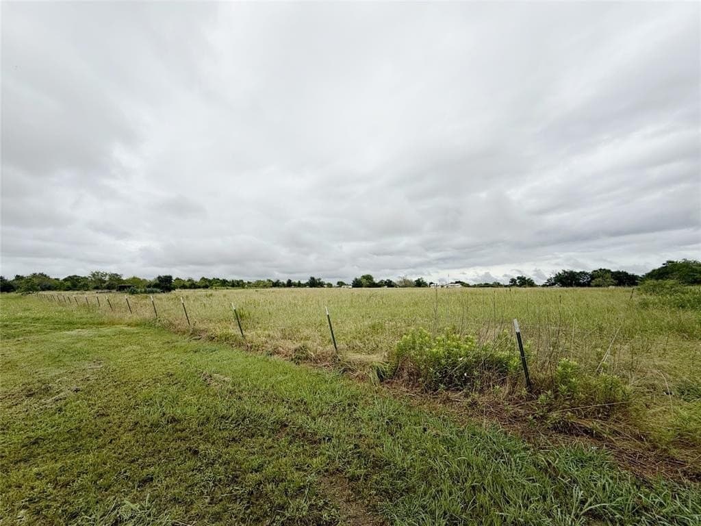 10.98 acres in Hunt County featured view