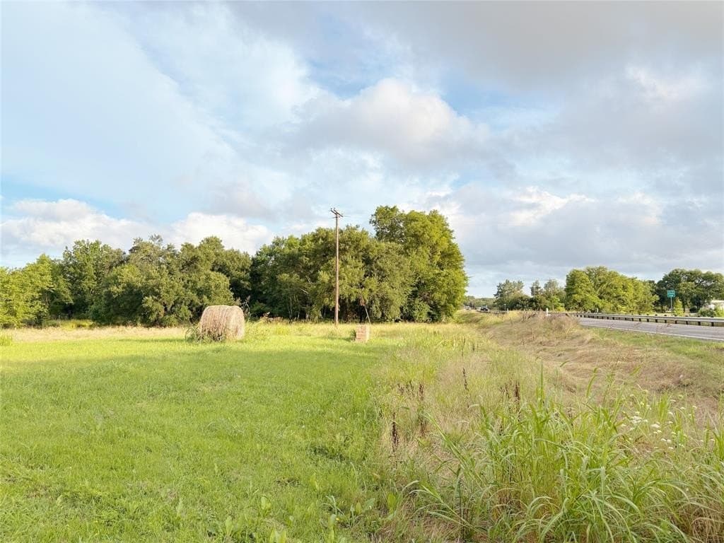 10.98 acres in Hunt County