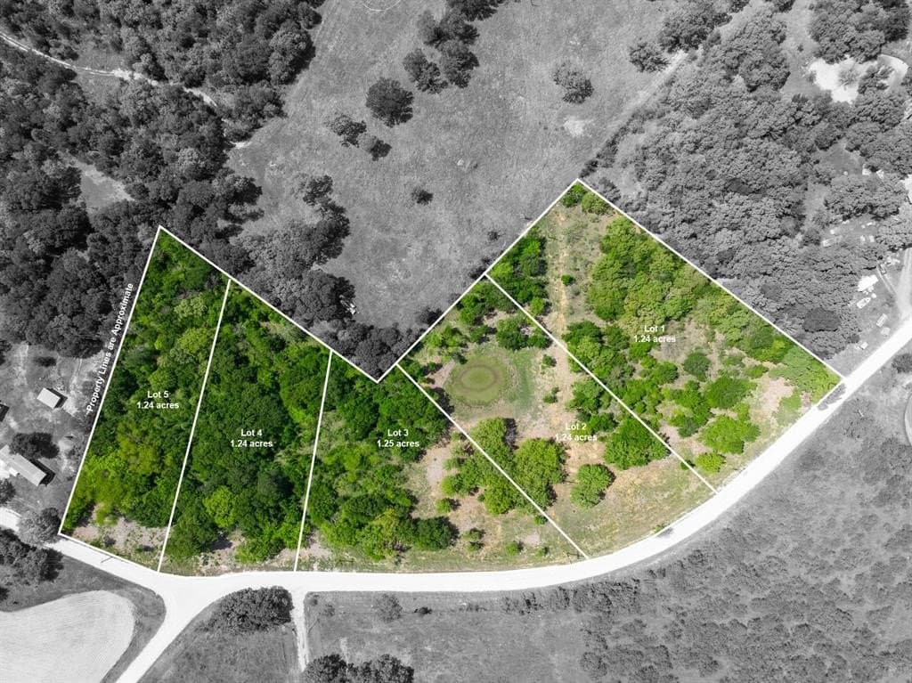 1.2 acres in Hill County