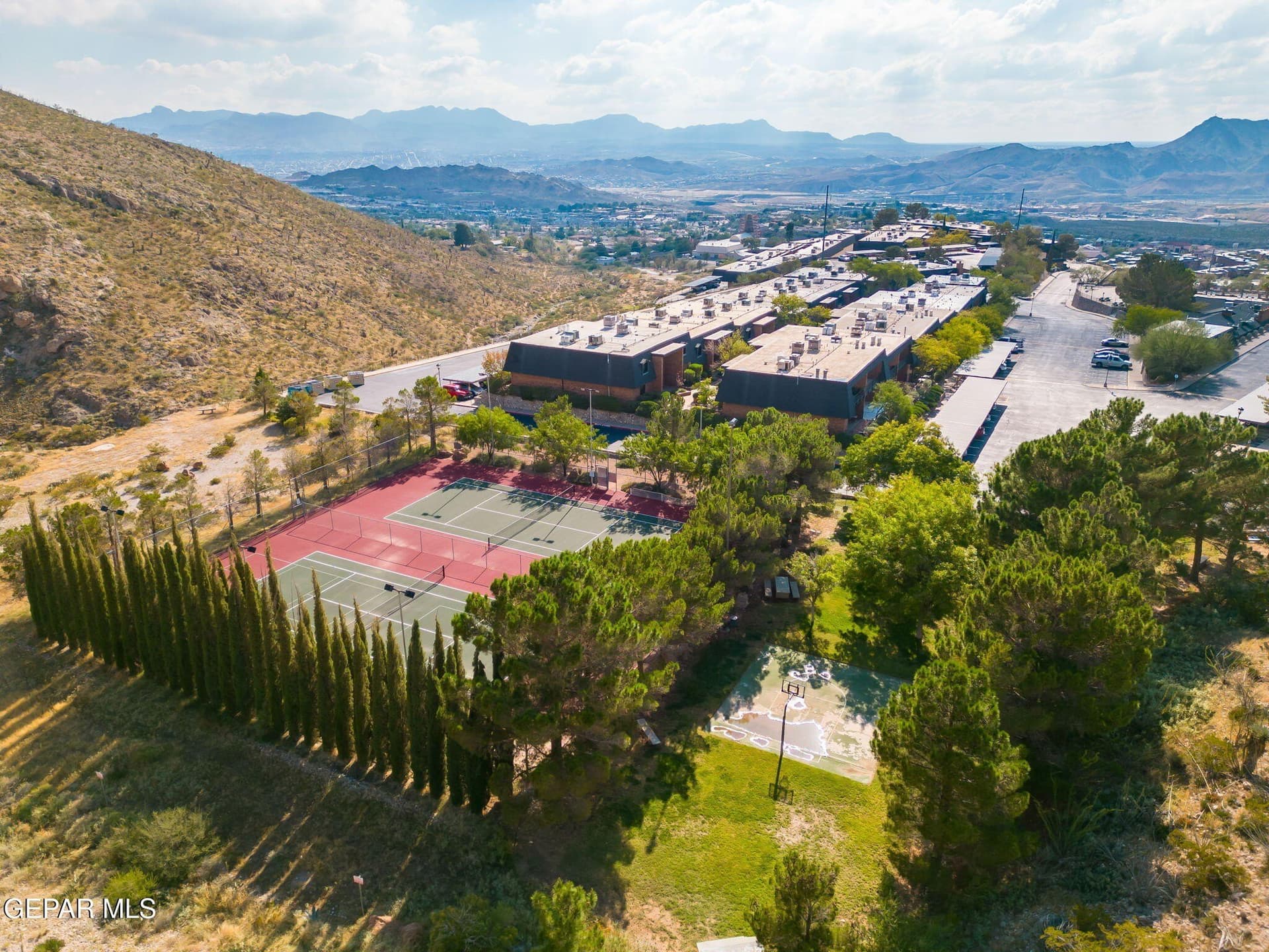 16.73 acres in El Paso County
