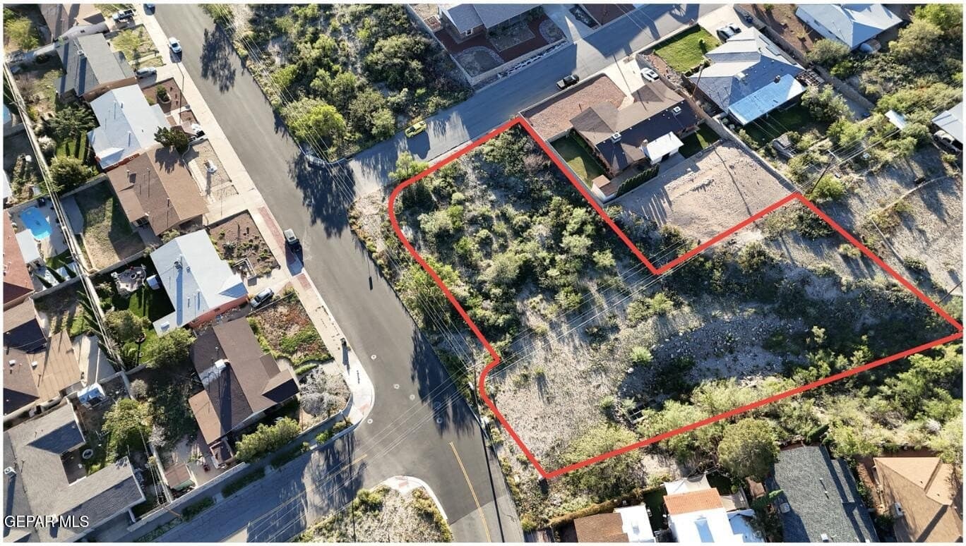 0.87 acres in El Paso County gallery image 2