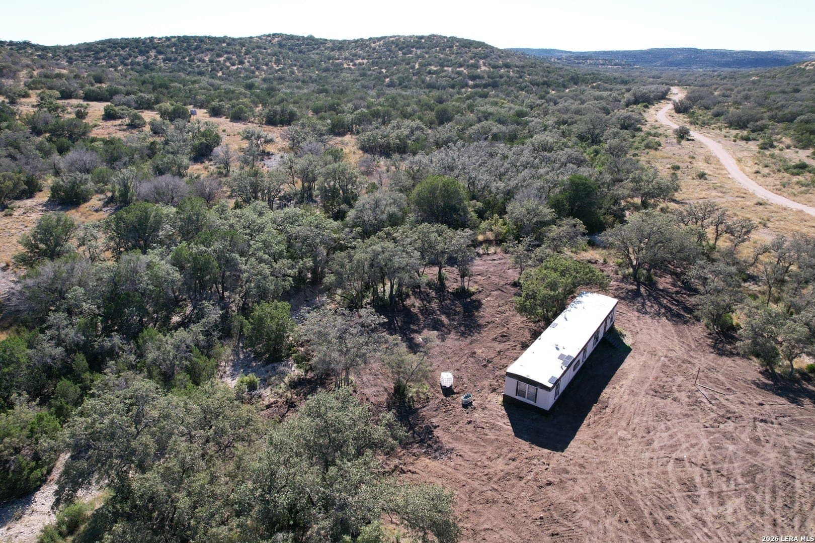 41.95 acres in Edwards County gallery image 2