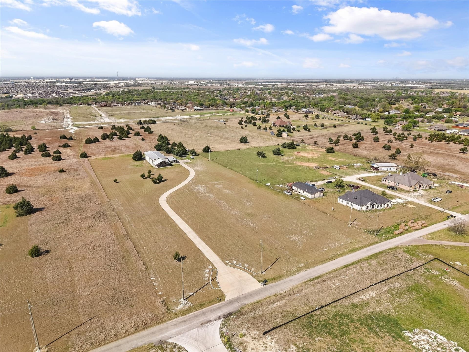10 acres in Ellis County gallery image 2