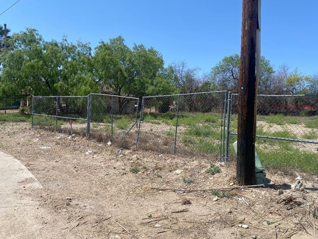 0.3 acres in Maverick County gallery image 3