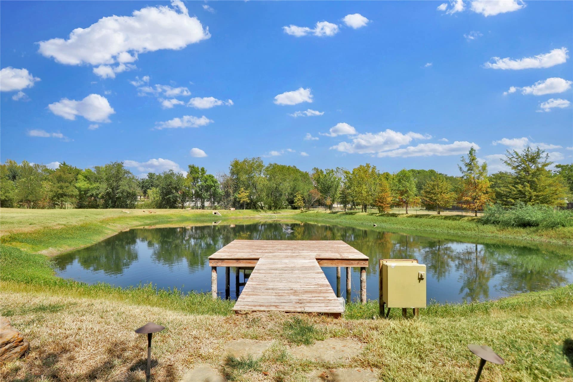 1.05 acres in Tarrant County - photo 7