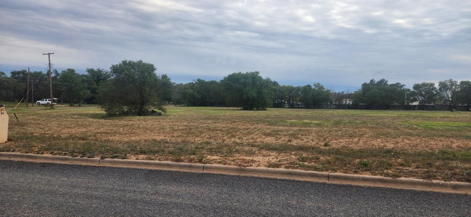 3.75 acres in Lamb County gallery image 2