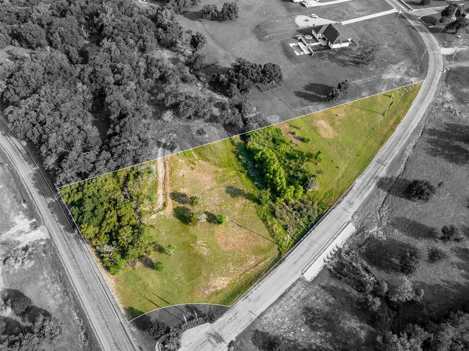 1.95 acres in Somervell County gallery image 3