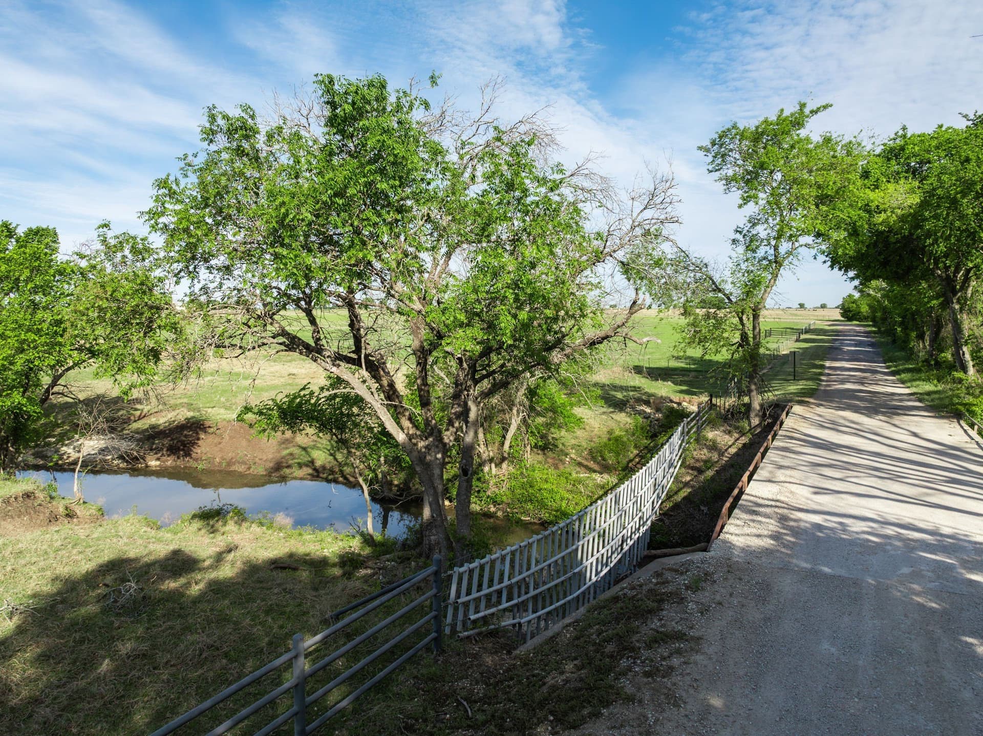 117.97 acres in Hill County - photo 38
