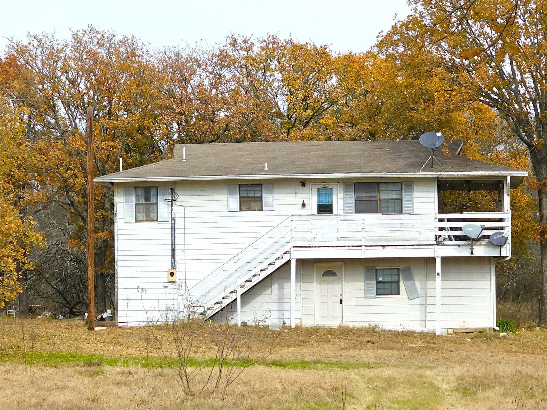10 acres in Navarro County