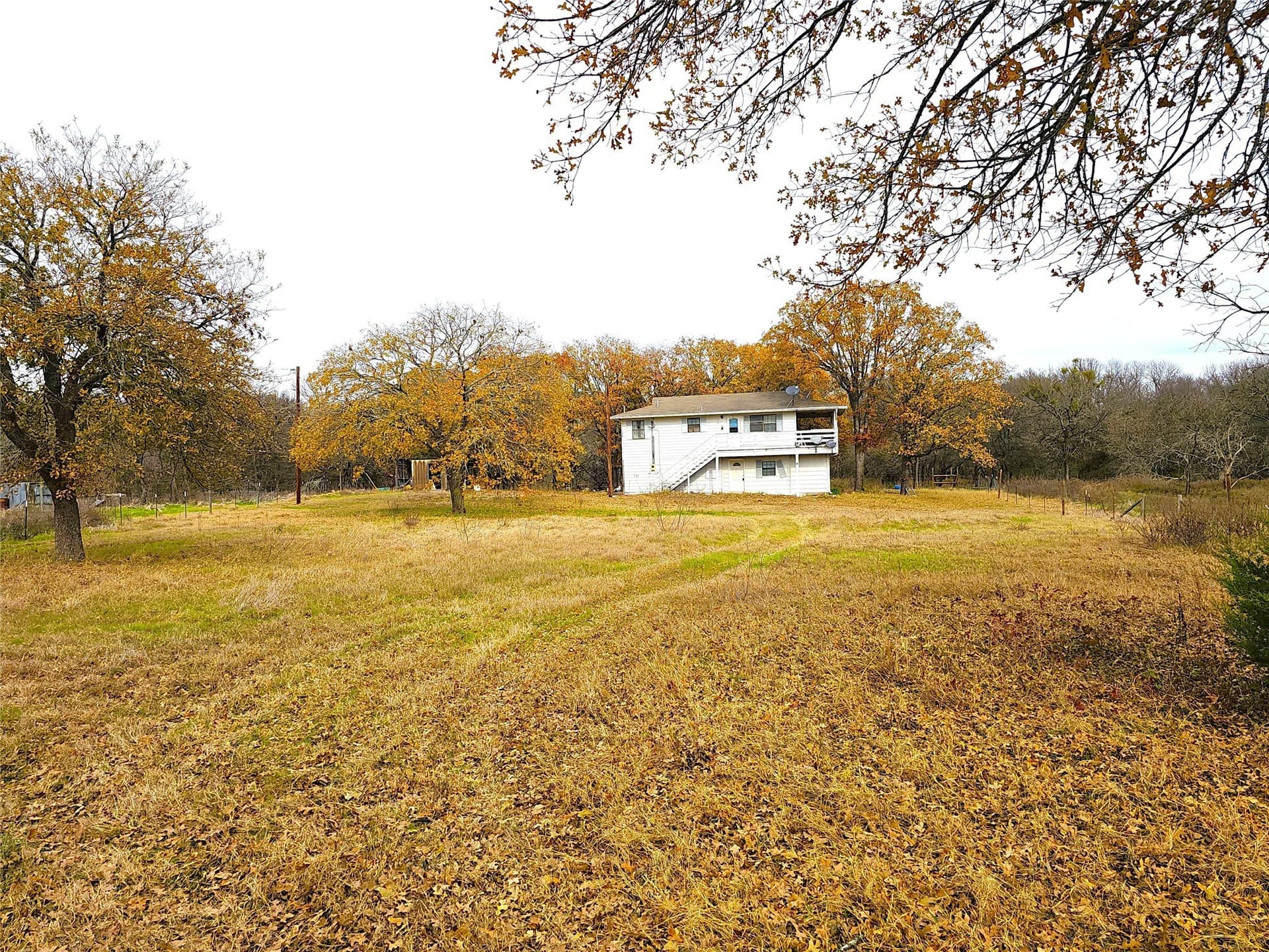 10 acres in Navarro County - photo 9