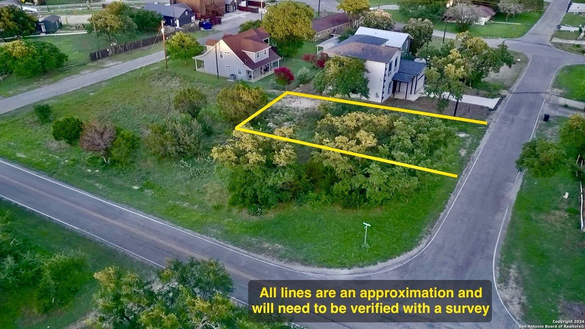 0.14 acres in Comal County - photo 4