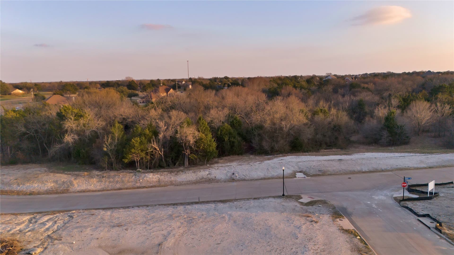 0.83 acres in Ellis County - photo 4