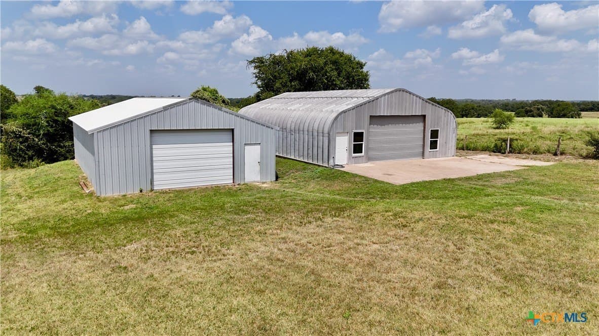 15.22 acres in Lavaca County - photo 32