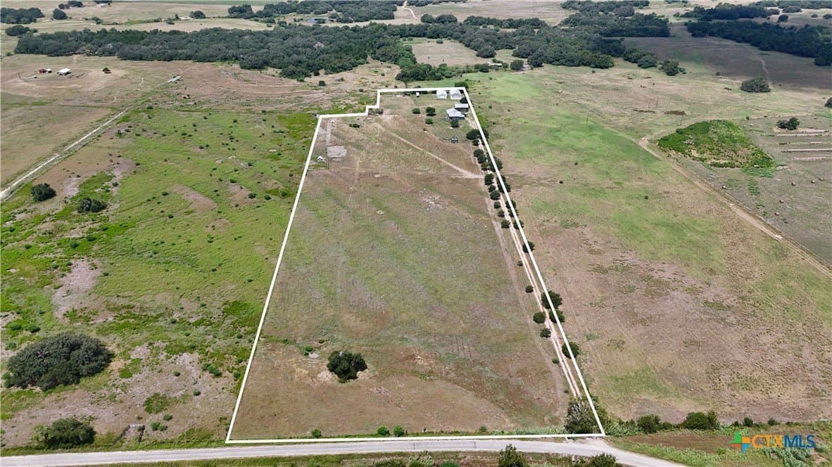 15.22 acres in Lavaca County - photo 47