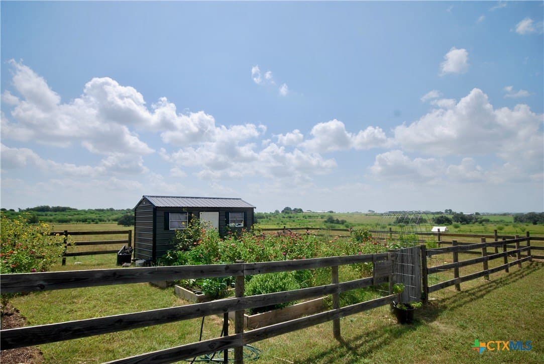 15.22 acres in Lavaca County - photo 41