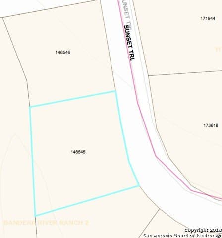 0.65 acres in Bandera County gallery image 3