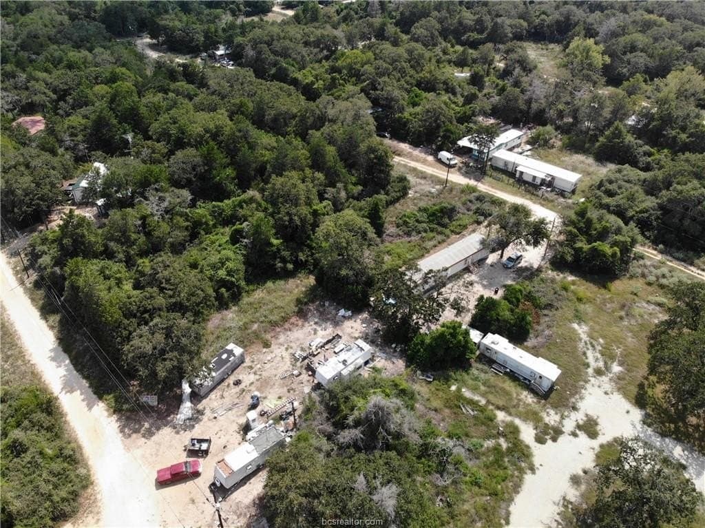 0.29 acres in Burleson County - photo 4