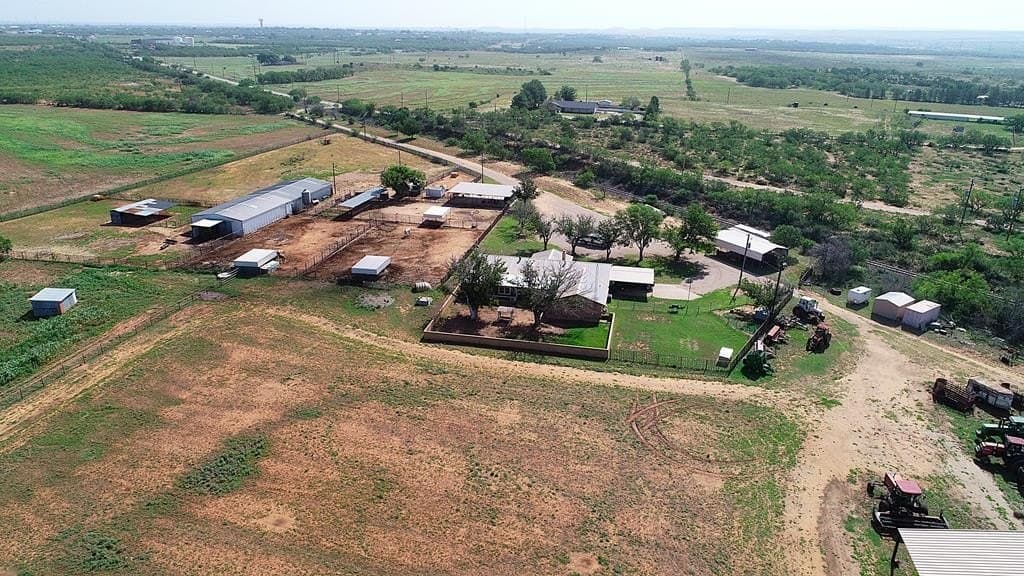 198.52 acres in Nolan County - photo 33