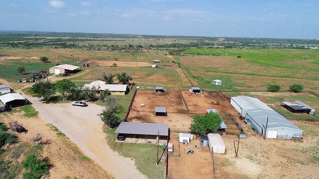 198.52 acres in Nolan County - photo 31