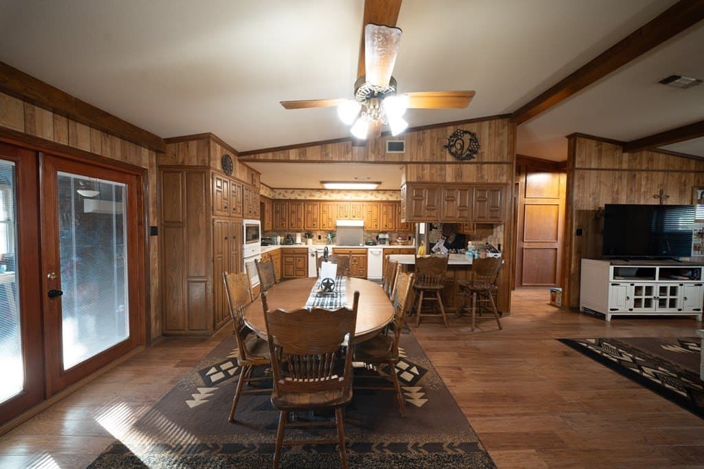 198.52 acres in Nolan County gallery image 4