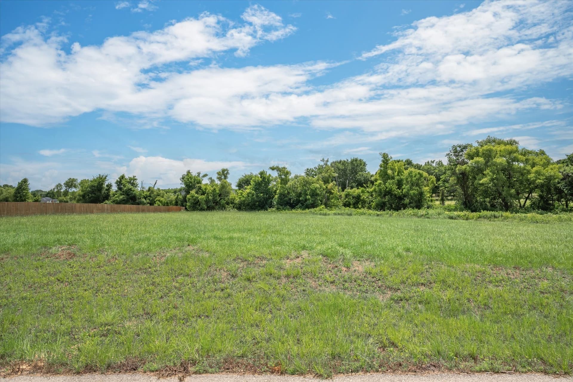 1.32 acres in Van Zandt County gallery image 3