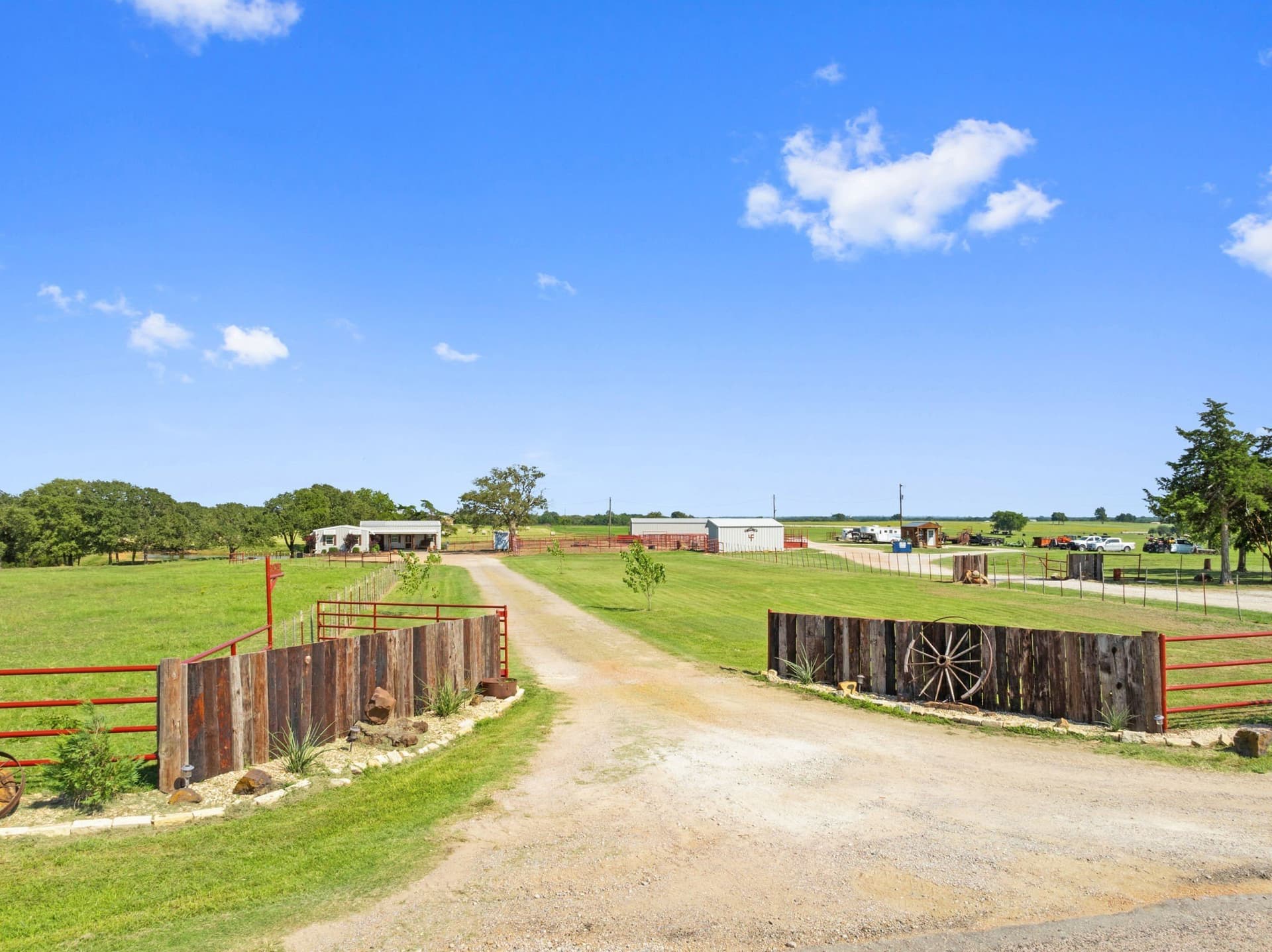 39.91 acres in Cooke County - photo 2