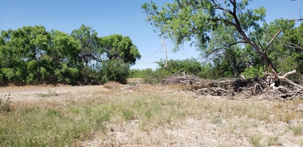 21.15 acres in Maverick County - photo 44
