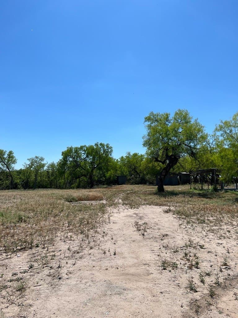 21.15 acres in Maverick County - photo 12